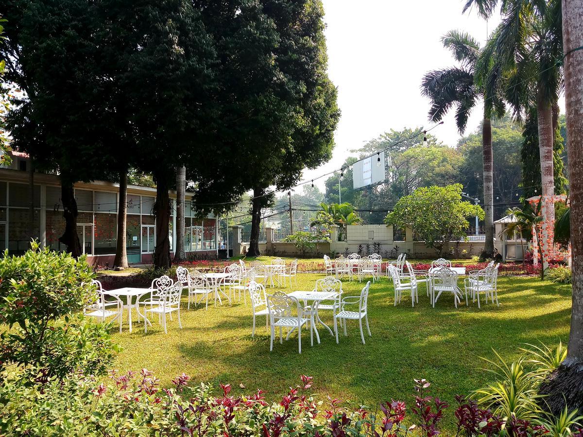 Ruby Garden Hotel Yangon Exterior photo