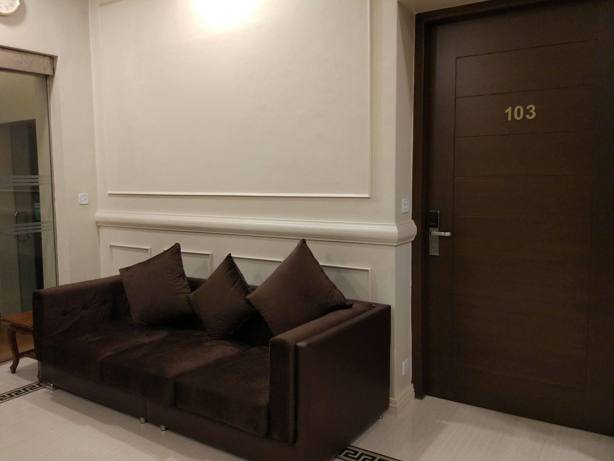 Ruby Garden Hotel Yangon Exterior photo